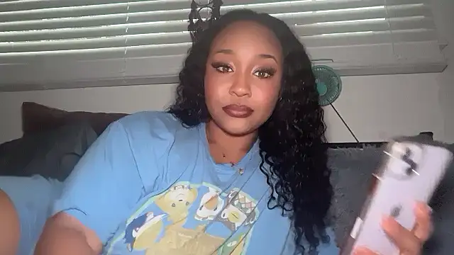 Yourmommysilk online show from March 29, 2:24 am