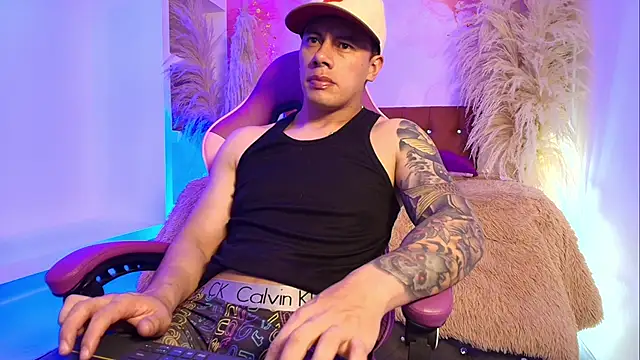  spencer boy online show from April 2, 4:08 am