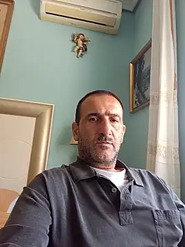 DanTrov79 online show from May 18, 11:15 am