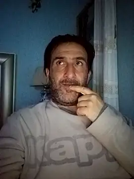 DanTrov79 online show from April 17, 9:17 pm