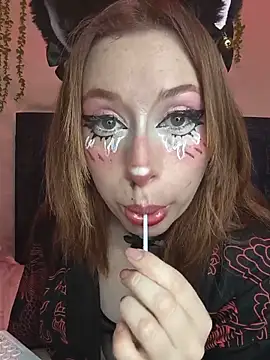 Amber prada online show from May 10, 9:05 pm