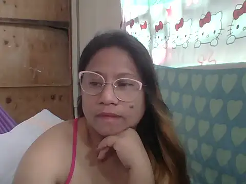 PinayChristine online show from March 25, 4:45 am