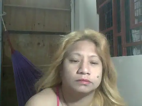 PinayChristine online show from April 12, 6:44 pm