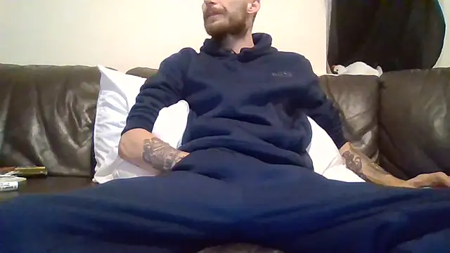 feetlovrr94 online show from May 7, 11:52 pm
