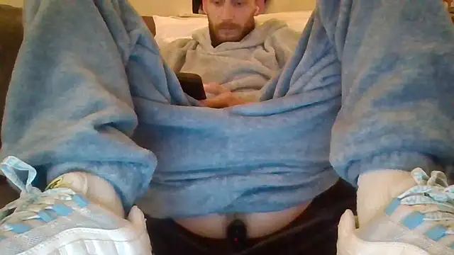 feetlovrr94 online show from May 2, 12:49 am