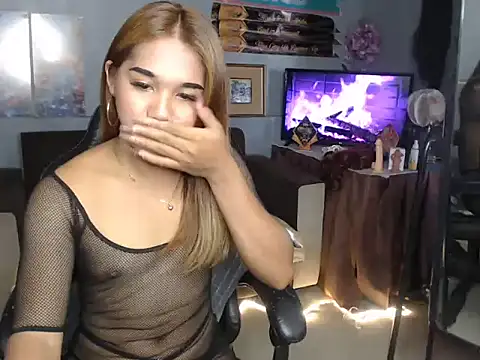 fuckercumm online show from May 14, 2:19 am