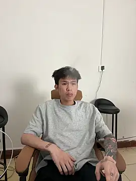 zzzzppp3 online show from April 8, 2:02 am