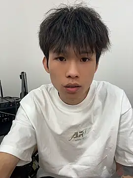 zzzzppp3 online show from May 28, 11:05 am