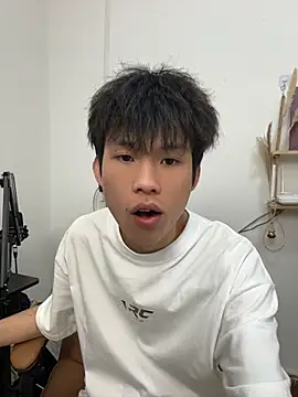 zzzzppp3 online show from June 3, 11:33 am