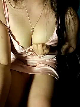 Bella-ox19 online show from March 29, 1:24 pm