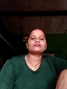 Snapshot of Shivani09900 chatting on July 2, 2:45 am Shivani09900 online show from July 2, 2:45 am
