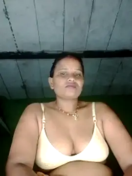 Snapshot of Shivani09900 chatting on June 26, 7:31 pm Shivani09900 online show from June 26, 7:31 pm