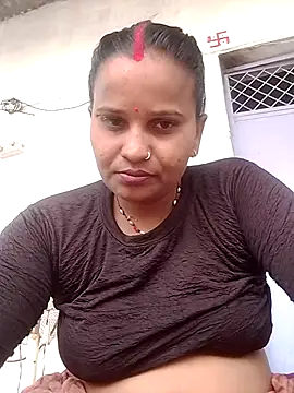 Snapshot of Shivani09900 chatting on June 25, 6:07 am Shivani09900 online show from June 25, 6:07 am
