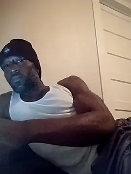 Snapshot of KingBlackStallion chatting on May 24, 4:12 am KingBlackStallion online show from May 24, 4:12 am