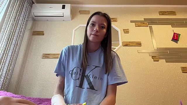 VersedFiend online show from June 19, 8:09 am