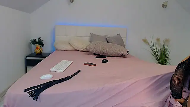 sexxydeea online show from June 10, 11:22 am