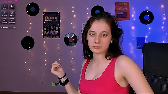 nami glow online show from March 26, 12:14 pm