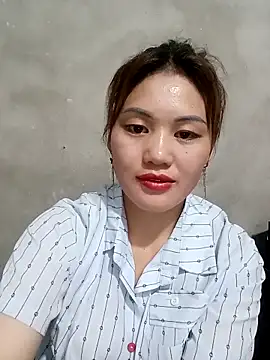 meg 06 online show from April 28, 3:16 pm