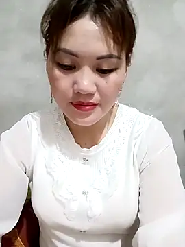 meg 06 online show from April 8, 1:34 pm