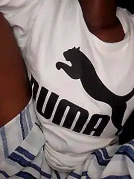 muzvare online show from April 3, 1:01 am