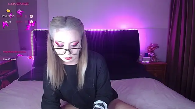 ammyska online show from April 10, 9:11 pm