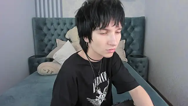 Snapshot of AdonBev chatting on July 16, 6:21 am AdonBev online show from July 16, 6:21 am