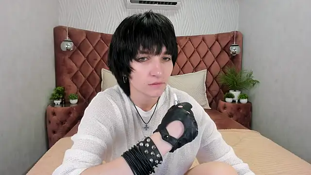 Snapshot of AdonBev chatting on June 7, 6:29 am AdonBev online show from June 7, 6:29 am