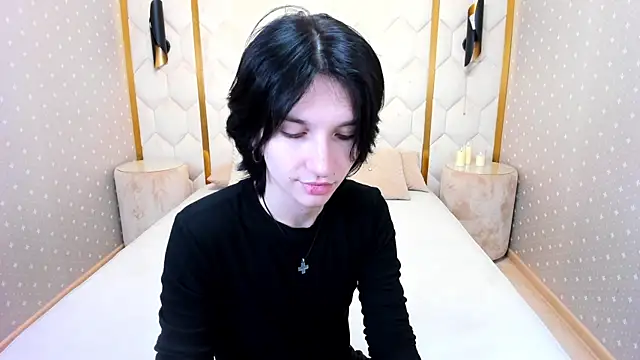 Snapshot of AdonBev chatting on May 21, 5:16 am AdonBev online show from May 21, 5:16 am