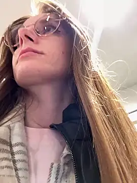 FReyja 44 online show from April 14, 11:48 am