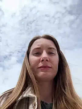 FReyja 44 online show from April 5, 7:37 am