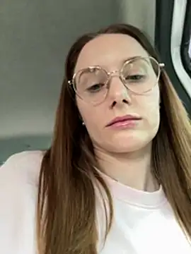 Snapshot of FReyja_44 chatting on June 22, 8:33 am FReyja 44 online show from June 22, 8:33 am