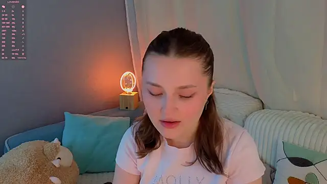 LorriMonz online show from June 6, 1:44 am