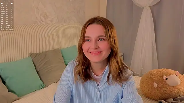 LorriMonz online show from June 19, 2:28 am