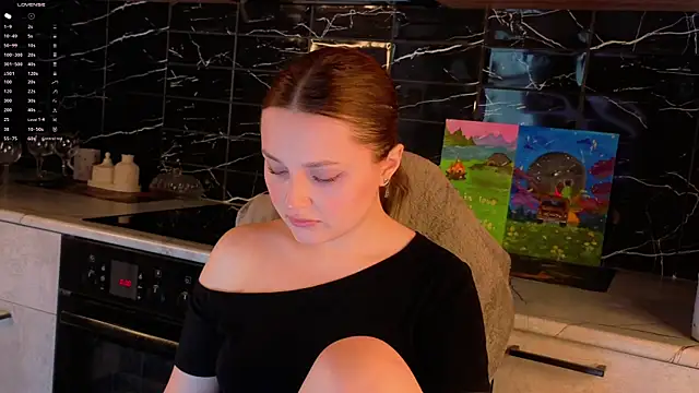 LorriMonz online show from May 29, 1:44 am