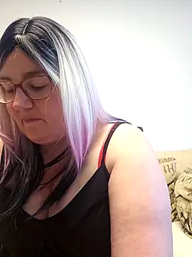 xXLunaBlissXx online show from May 13, 7:15 am