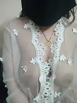 Snapshot of Yasmin_Oh chatting on May 5, 12:46 am Yasmin Oh online show from May 5, 12:46 am