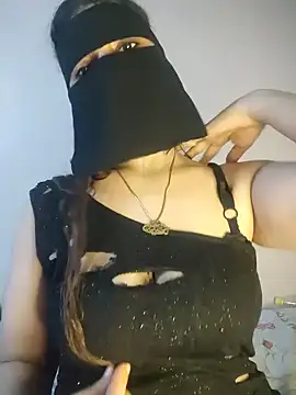 Snapshot of Yasmin_Oh chatting on July 19, 9:11 pm Yasmin Oh online show from July 19, 9:11 pm