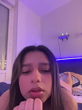 Lusty Lunaa online show from March 30, 7:10 am