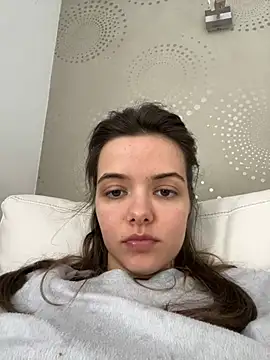 AForbiddenFlower online show from April 15, 6:19 am