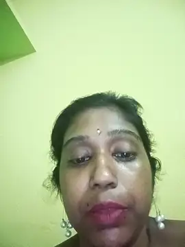 bannerjeesneha20 online show from May 31, 2:23 pm