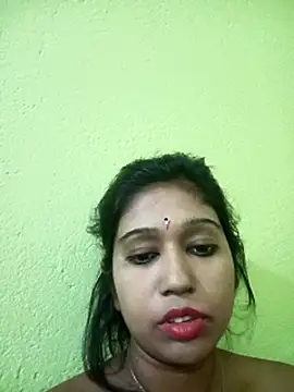 bannerjeesneha20 online show from May 15, 8:18 pm