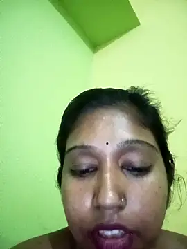 bannerjeesneha20 online show from April 24, 2:19 pm