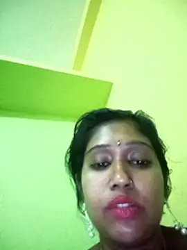 bannerjeesneha20 online show from May 8, 2:54 pm