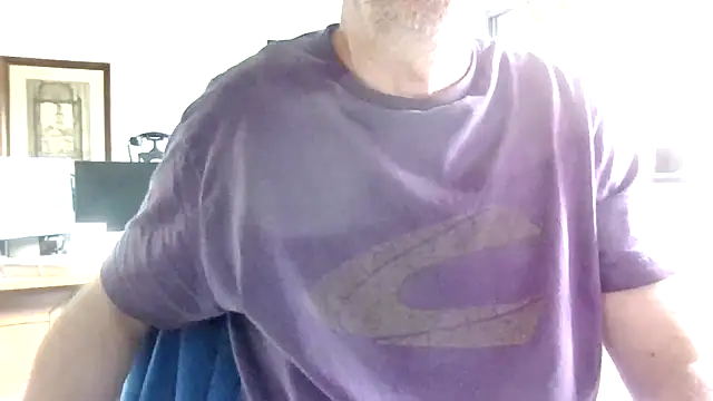 Snapshot of HotLucas66 chatting on March 27, 2:51 pm HotLucas66 online show from March 27, 2:51 pm