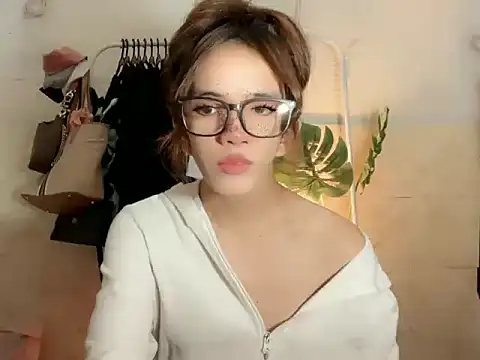 Snapshot of Leijona_Milker chatting on June 19, 2:12 pm Leijona Milker online show from June 19, 2:12 pm