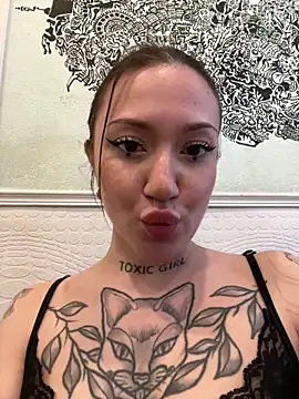 SaintSquirt online show from April 2, 4:02 pm
