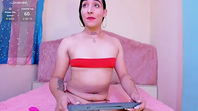 Skarlet Ruiz  online show from June 29, 7:35 pm