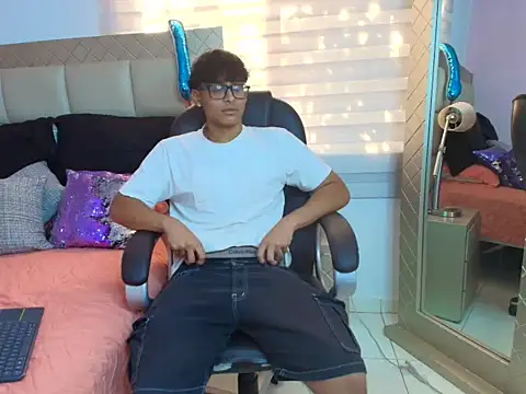 mathias oberlin online show from March 23, 8:19 pm