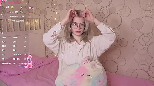 CarleySuski online show from April 20, 4:37 am