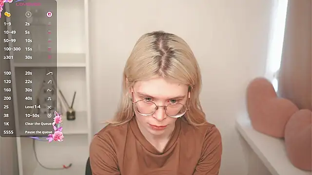 CarleySuski online show from April 9, 4:58 am